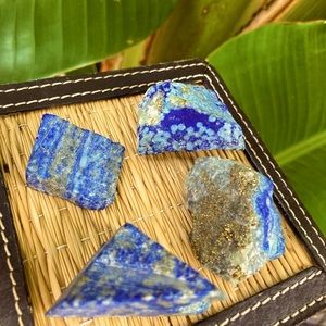 1 Piece • Lapis Lazuli Stone